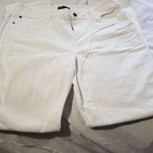 Dana Buchman White Jeans